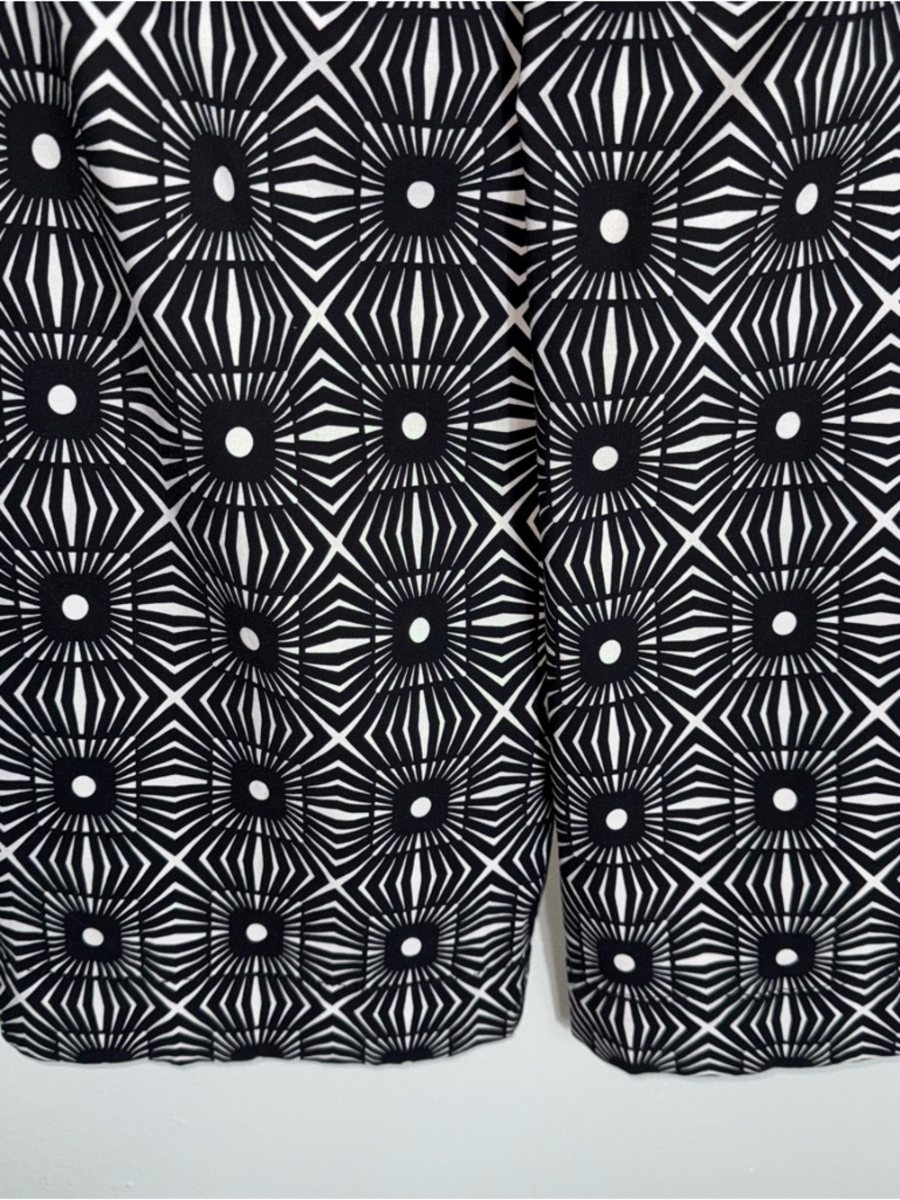 Maeve Anthropologie Geometric Print Wide Leg Pants-Black White-Size 24P Petite - Picture 7 of 10